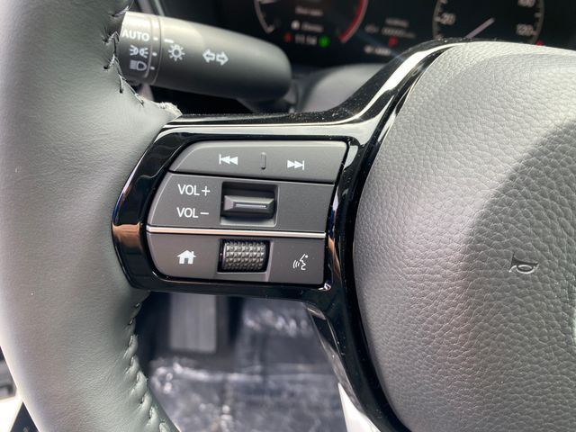 Vehicle image 25 of 27