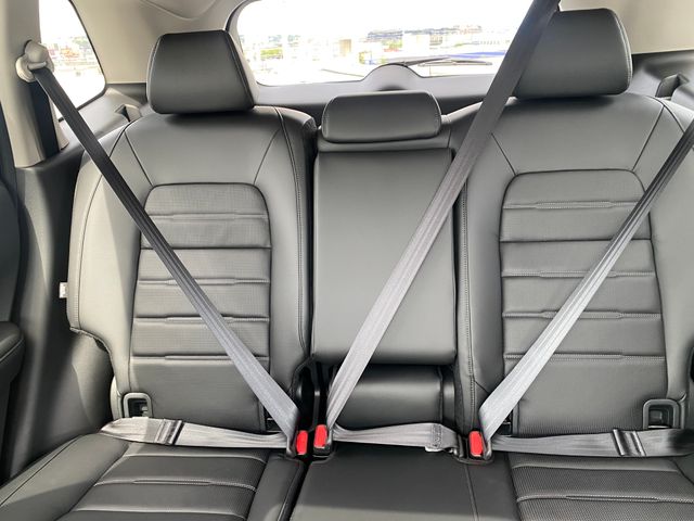 Vehicle image 23 of 27