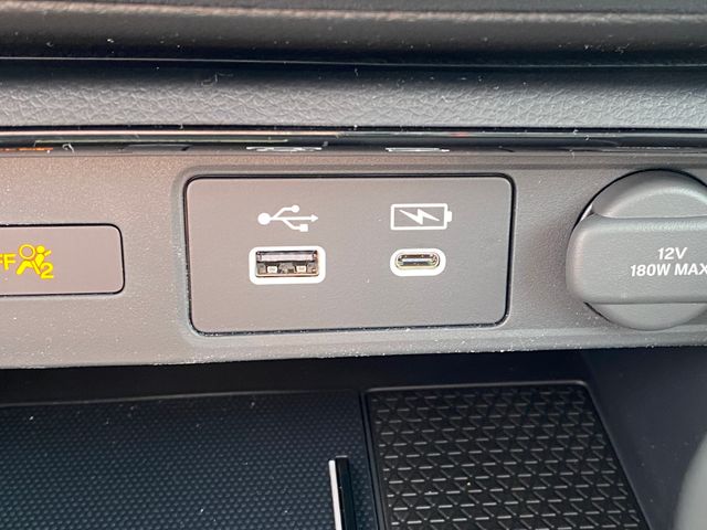 Vehicle image 26 of 27