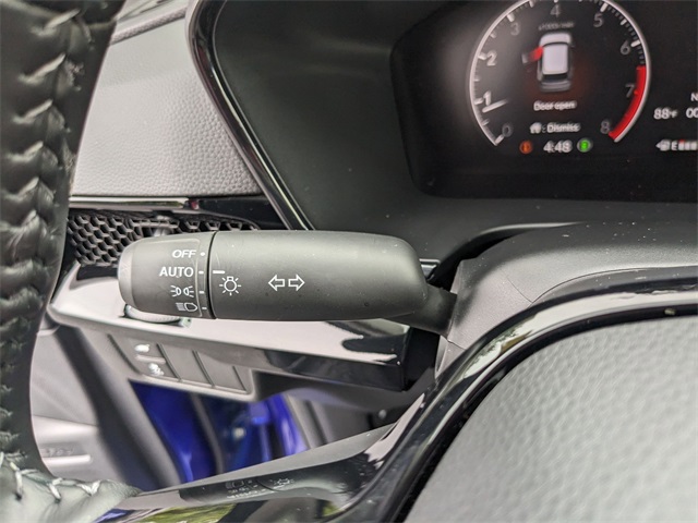 Vehicle image 24 of 25