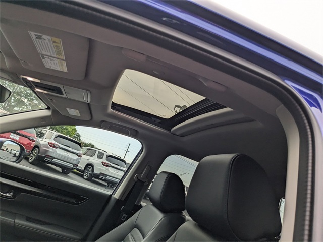Vehicle image 23 of 25