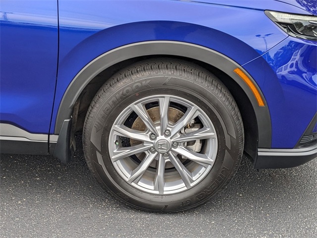 Vehicle image 9 of 25