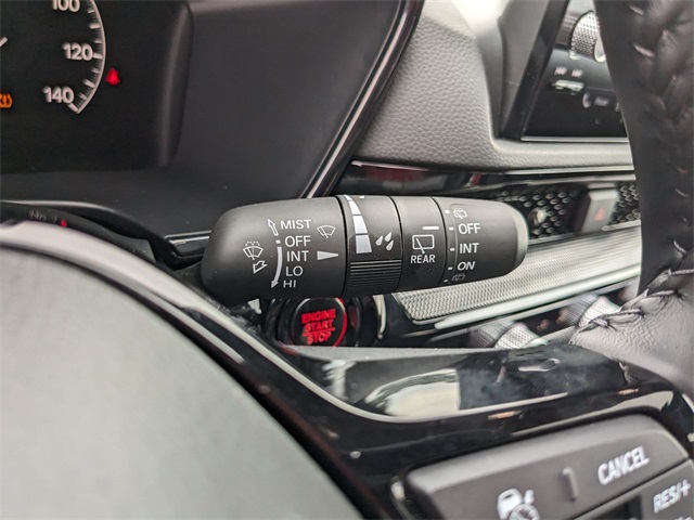 Vehicle image 22 of 25