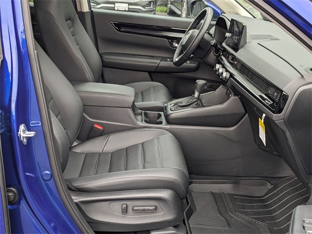 Vehicle image 11 of 25