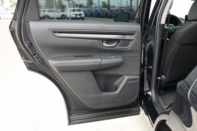 Vehicle image 18 of 30