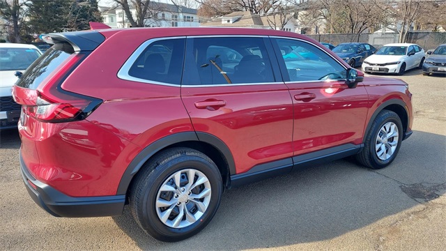 Vehicle image 4 of 12