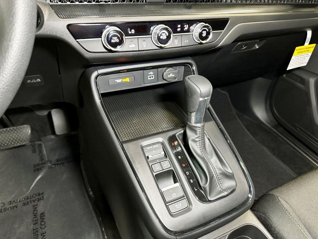 Vehicle image 23 of 25