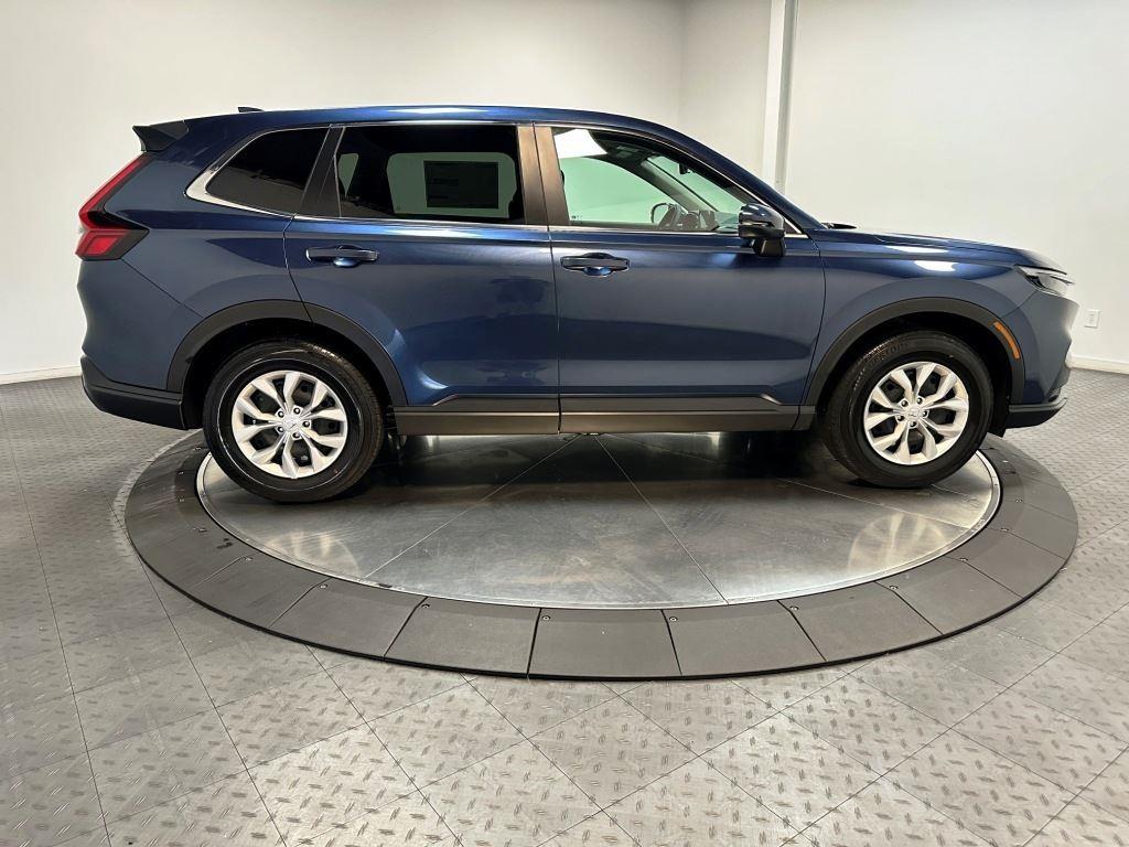 Vehicle image 7 of 25