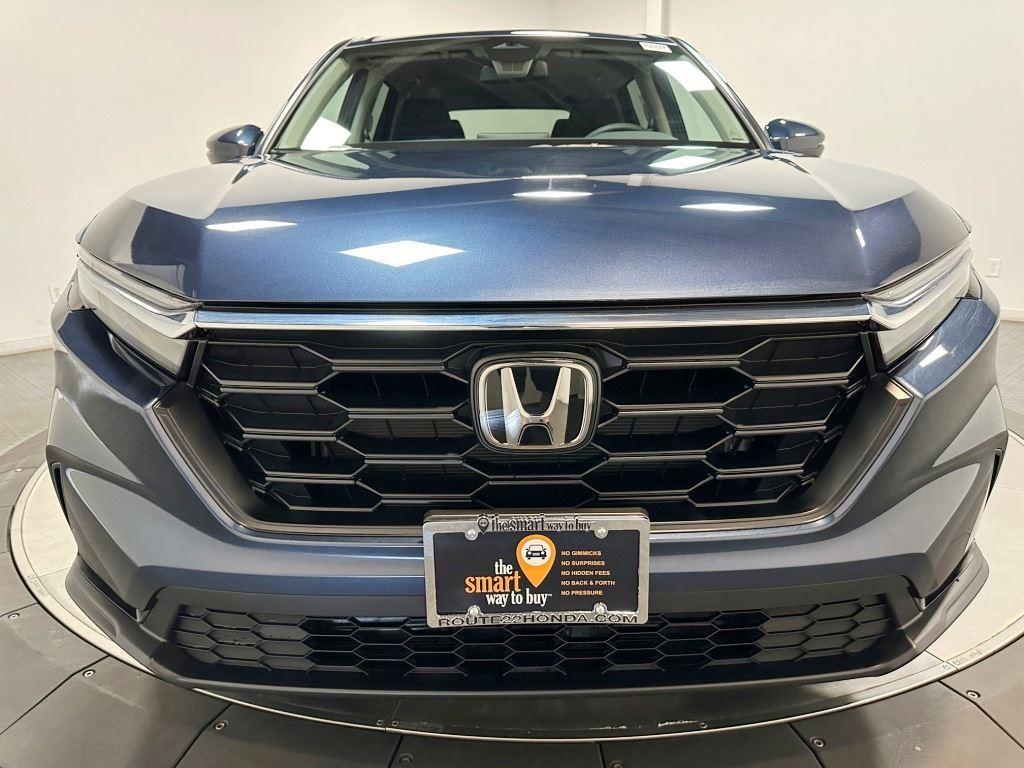 Vehicle image 4 of 25