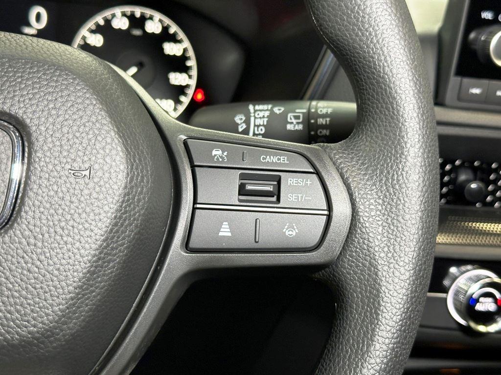 Vehicle image 20 of 25