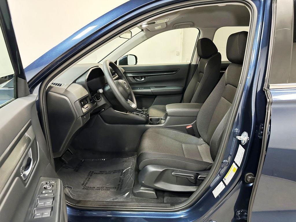 Vehicle image 13 of 25