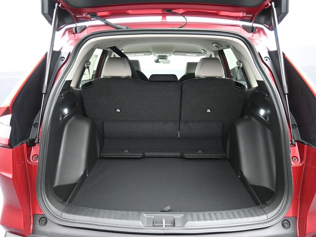 Vehicle image 43 of 46