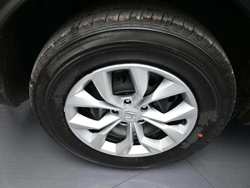 Vehicle image 34 of 46