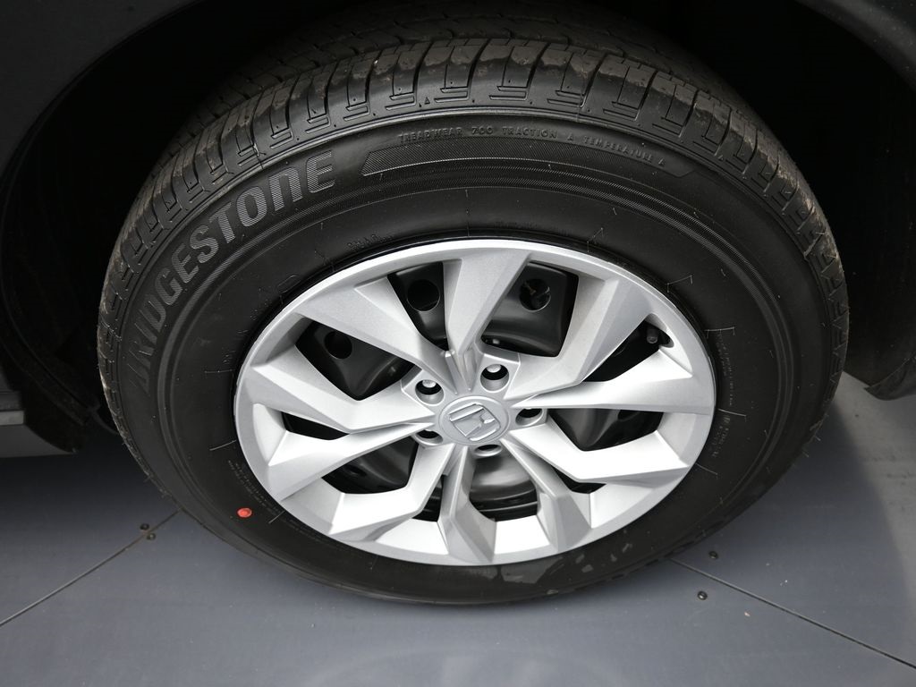 Vehicle image 37 of 46