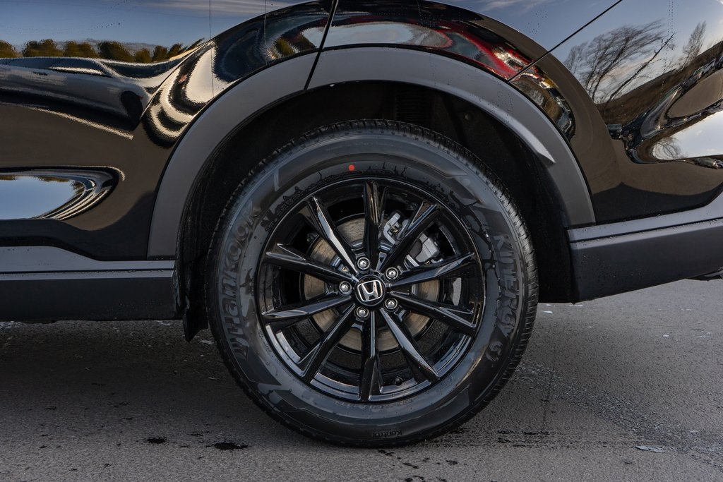 Vehicle image 10 of 30
