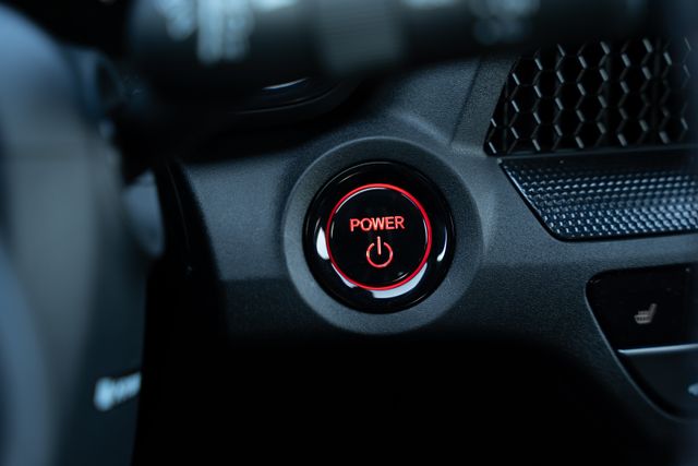 Vehicle image 25 of 37