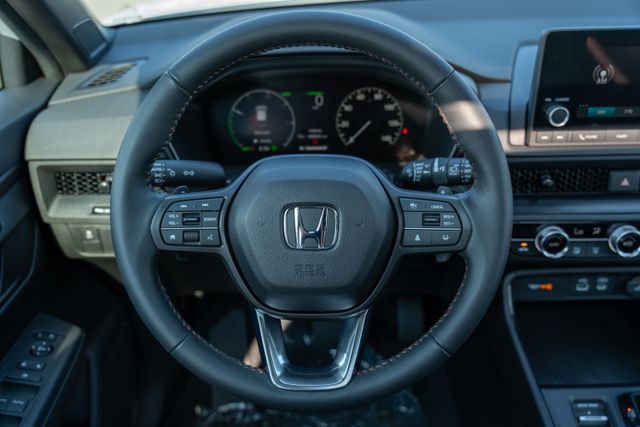 Vehicle image 14 of 37