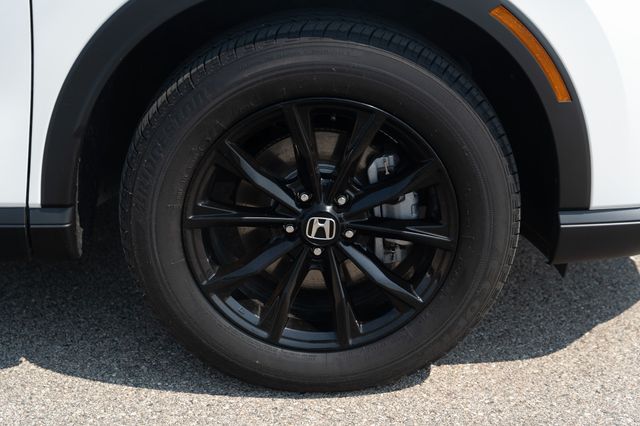 Vehicle image 9 of 37