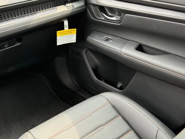 Vehicle image 10 of 22