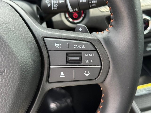 Vehicle image 13 of 22