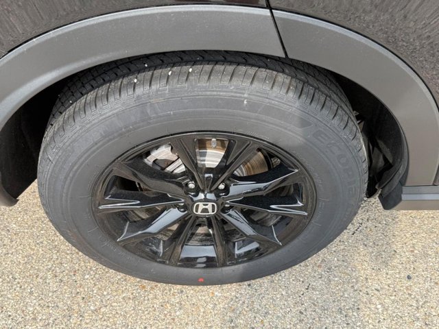 Vehicle image 4 of 22
