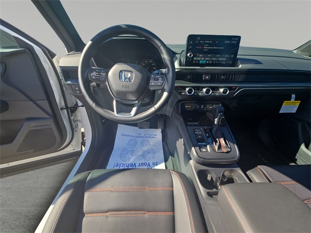 Vehicle image 10 of 15