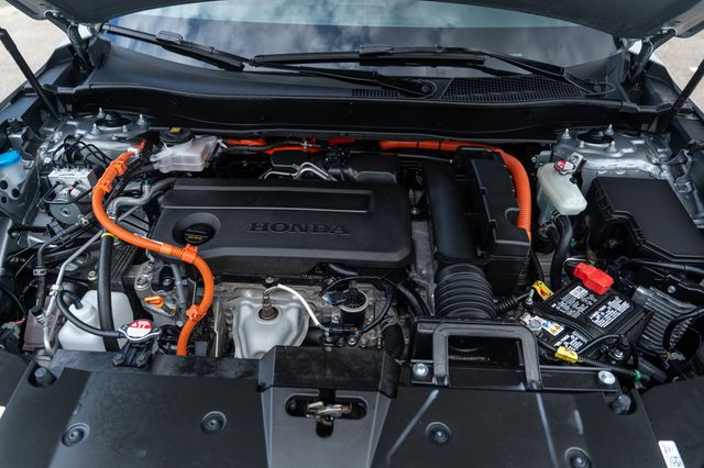 Vehicle image 34 of 40