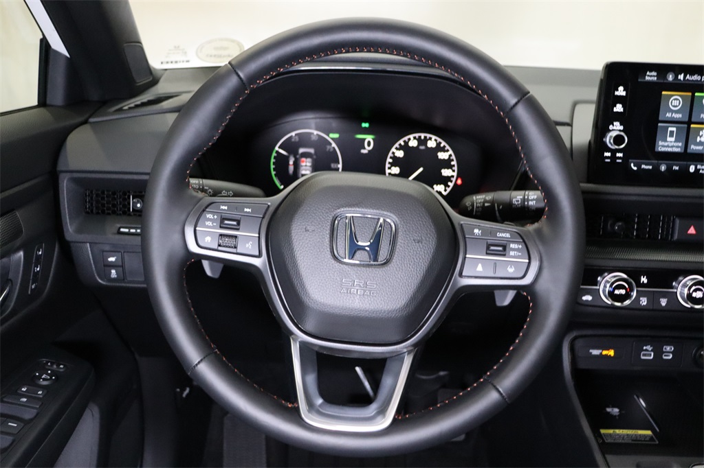 Vehicle image 15 of 25