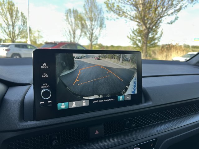 Vehicle image 13 of 17