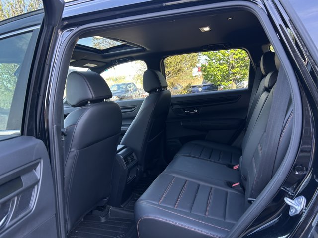 Vehicle image 16 of 17