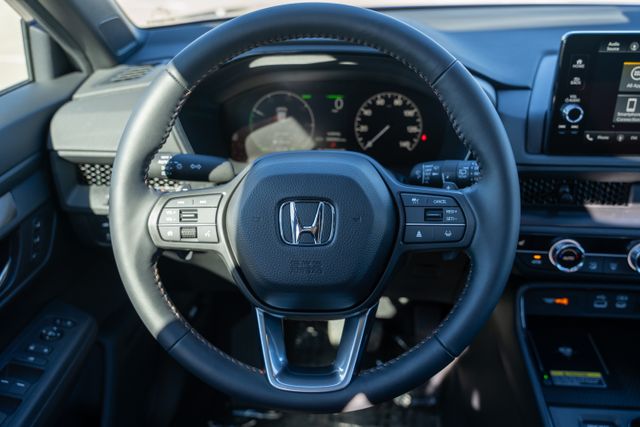 Vehicle image 13 of 40