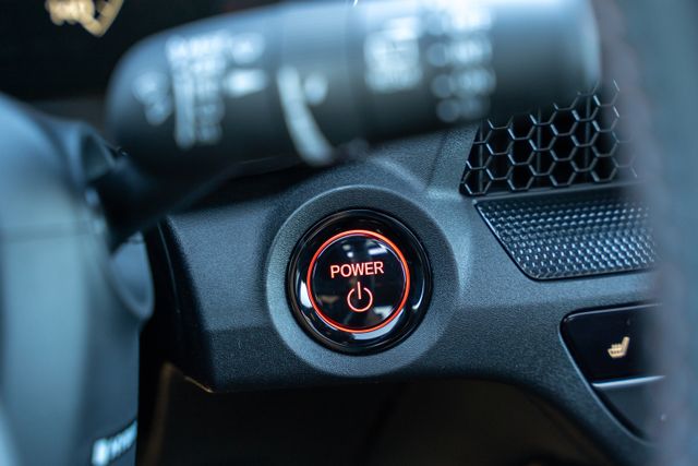 Vehicle image 29 of 40