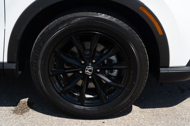 Vehicle image 9 of 40