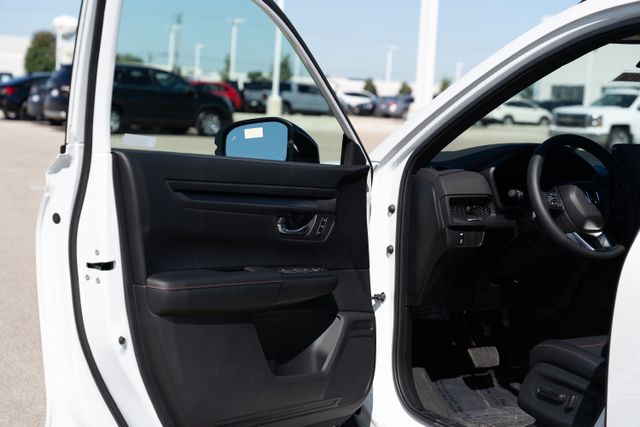 Vehicle image 24 of 40