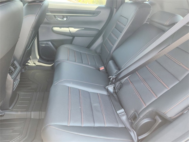 Vehicle image 19 of 24
