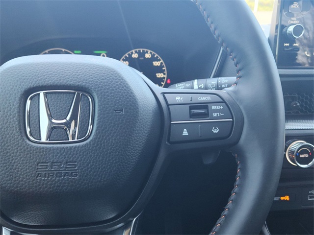 Vehicle image 10 of 24