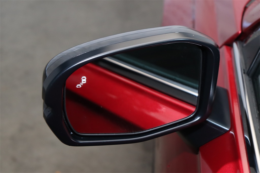 Vehicle image 5 of 25