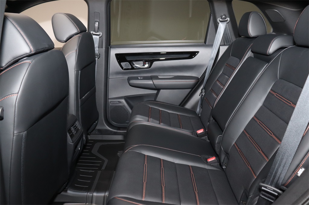 Vehicle image 24 of 25