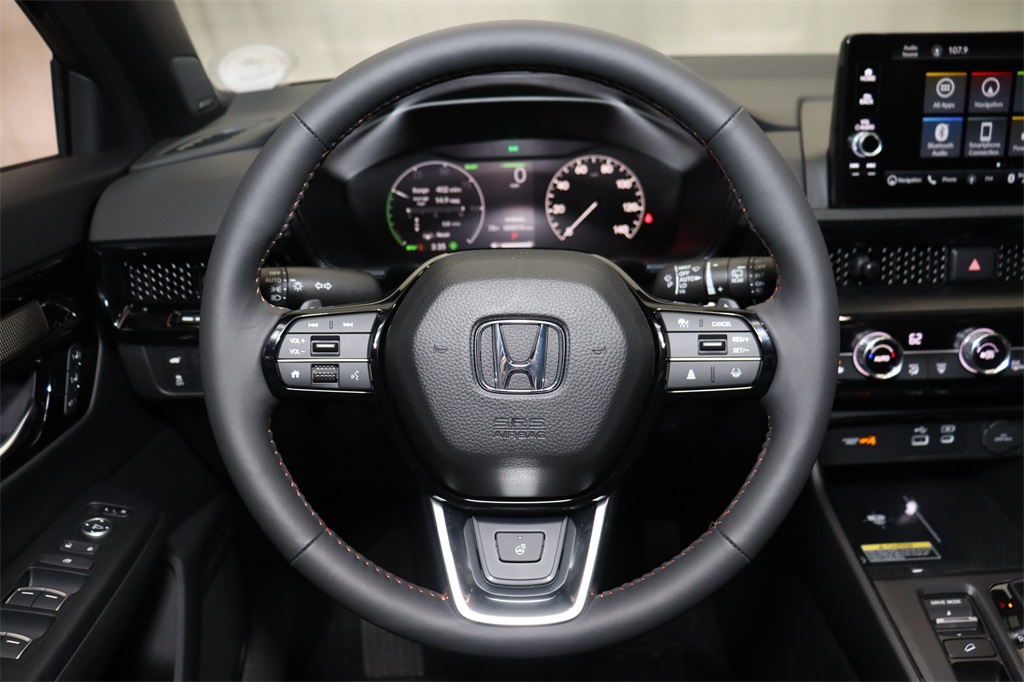 Vehicle image 13 of 25
