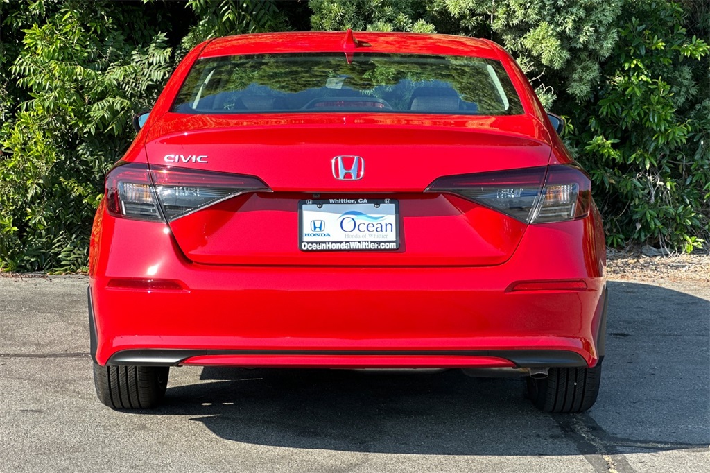 Vehicle image 7 of 31