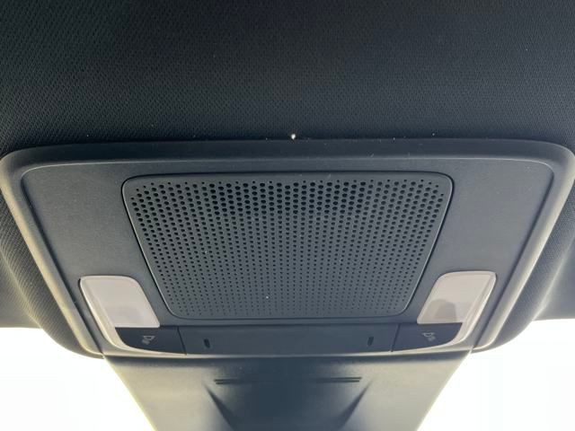 Vehicle image 32 of 34