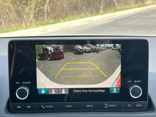 Vehicle image 24 of 34