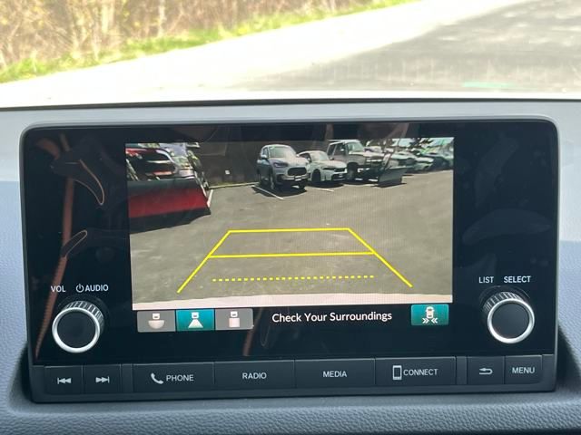 Vehicle image 25 of 34