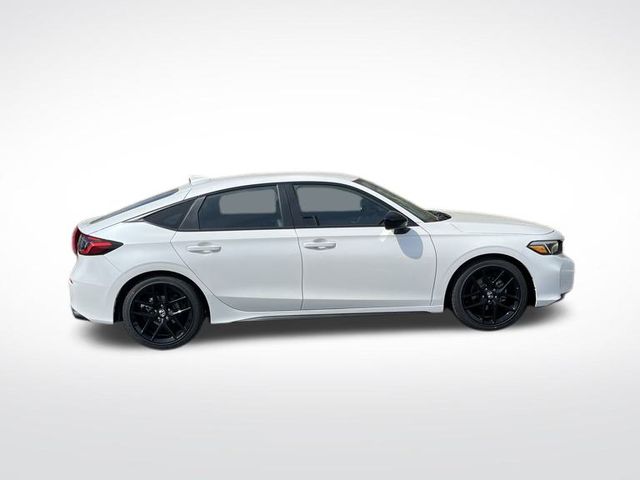 Vehicle image 4 of 34