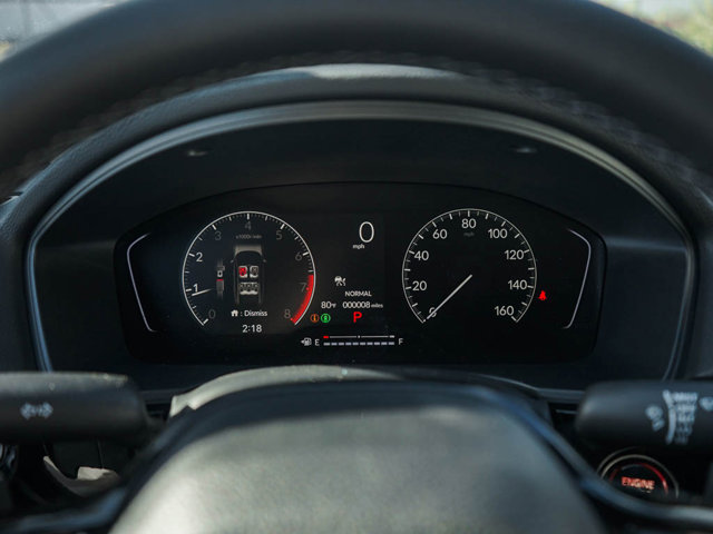 Vehicle image 19 of 23
