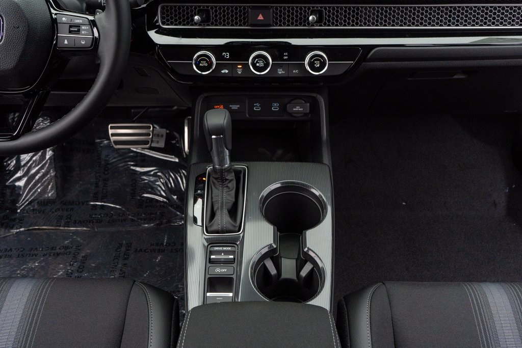 Vehicle image 20 of 27