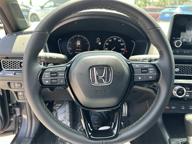 Vehicle image 16 of 30