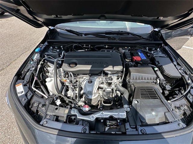 Vehicle image 8 of 30