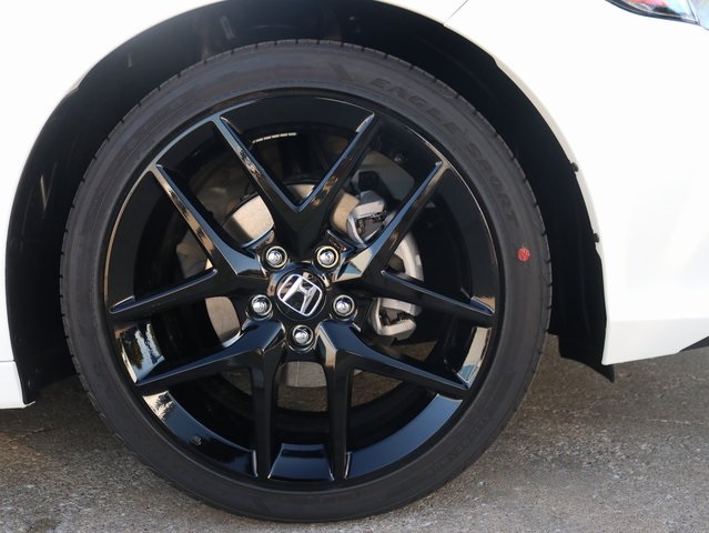 2025 Honda Civic Sport Image 8 of 25