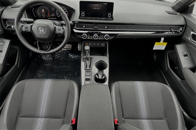 Vehicle image 14 of 31